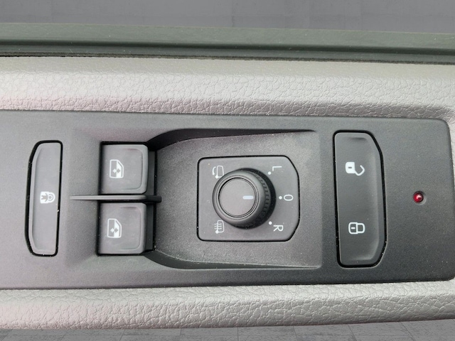 Volkswagen Caravelle 2.0 TDI T6