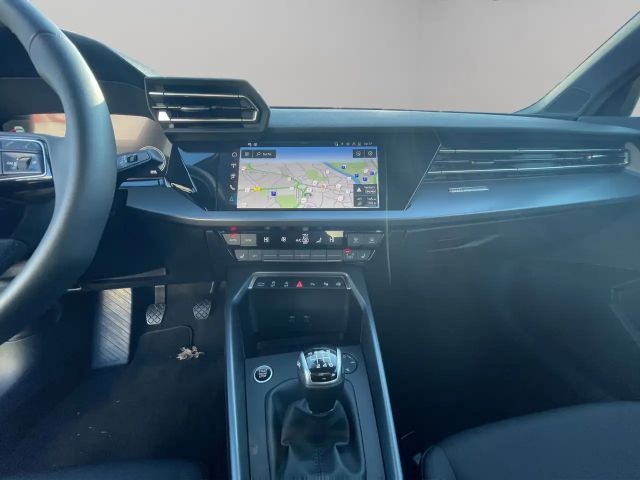 Audi A3 30 TDI Sedan