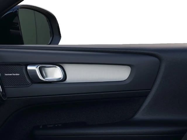 Volvo XC40 Dark Plus