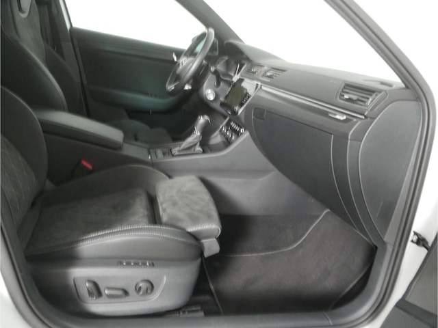 Skoda Superb 2.0 TSI Combi Sportline