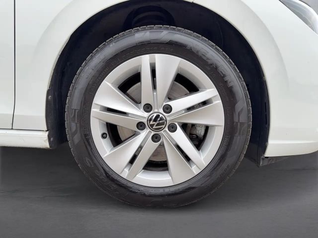 Volkswagen Golf DSG Life Variant