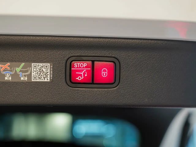 Mercedes-Benz EQE SUV 300