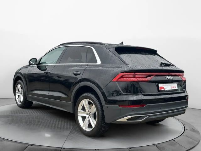 Audi Q8 55 TFSI Ambiente Quattro