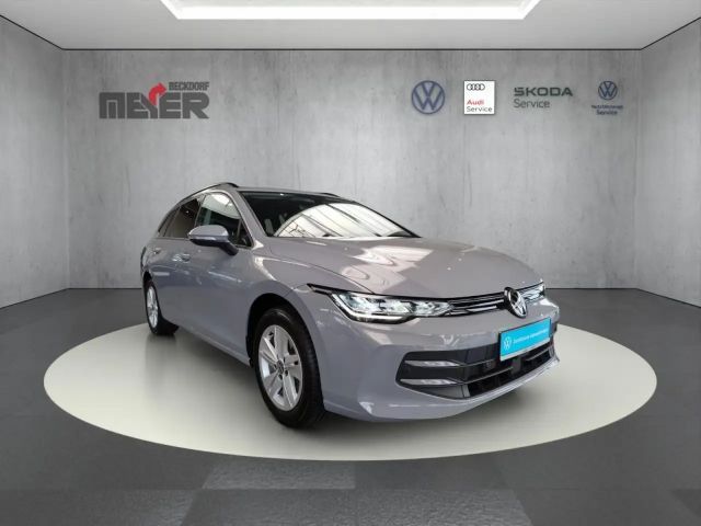 Volkswagen Golf 1.5 TSI Life Variant