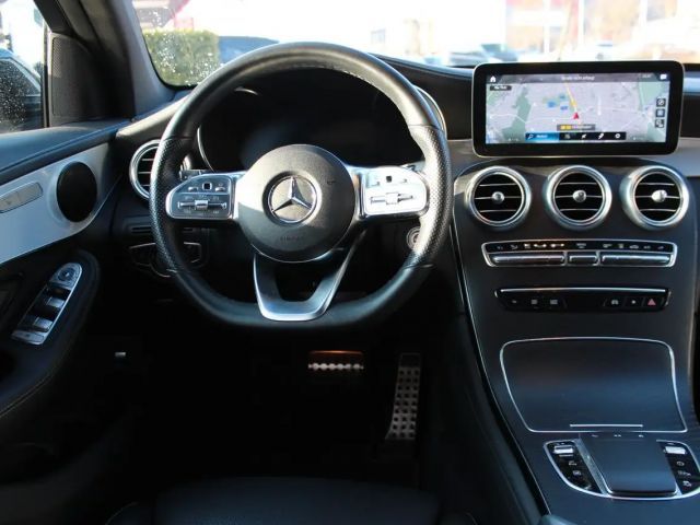 Mercedes-Benz GLC 300 AMG Line Coupé