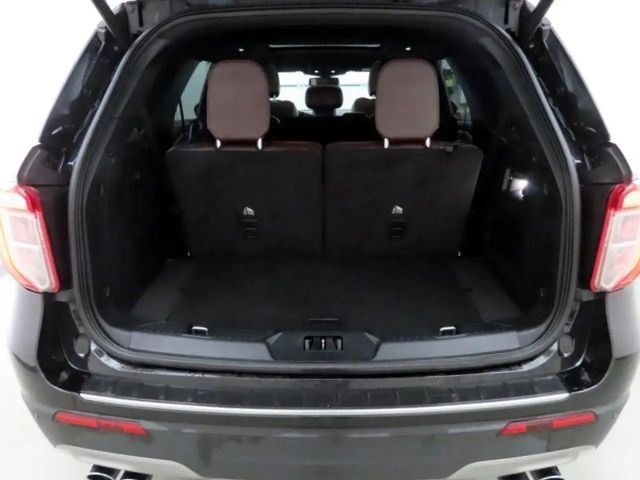 Ford Explorer Platinum Plug in Hybrid