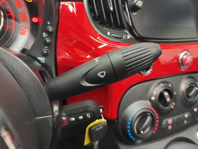 Fiat 500C apple carplay