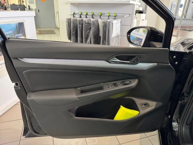 Volkswagen Golf 1.5 TSI Golf VIII Variant