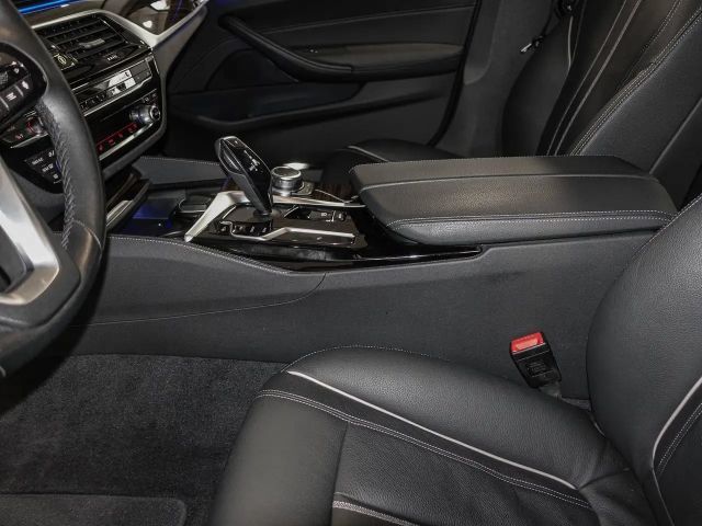 BMW 530 530d Luxury Line Sedan