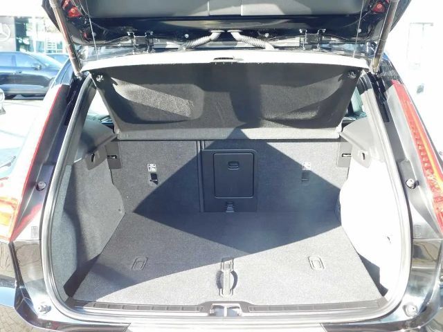 Volvo XC40 AWD Plus Recharge Twin Engine