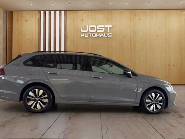 Volkswagen Golf 1.5 eTSI DSG Variant