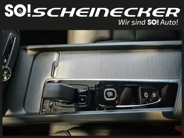 Volvo XC60 AWD Dark Plus T6