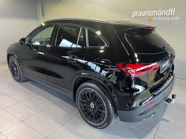 Mercedes-Benz GLA 220 4MATIC AMG Line