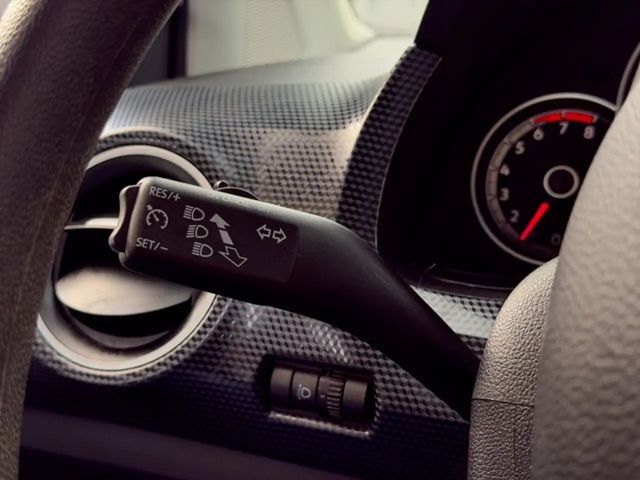 Volkswagen up! 1.0 KLIMA PDC RÜCKFAHRKAMERA FACELIFT