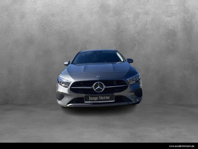 Mercedes-Benz A 180 Progressive