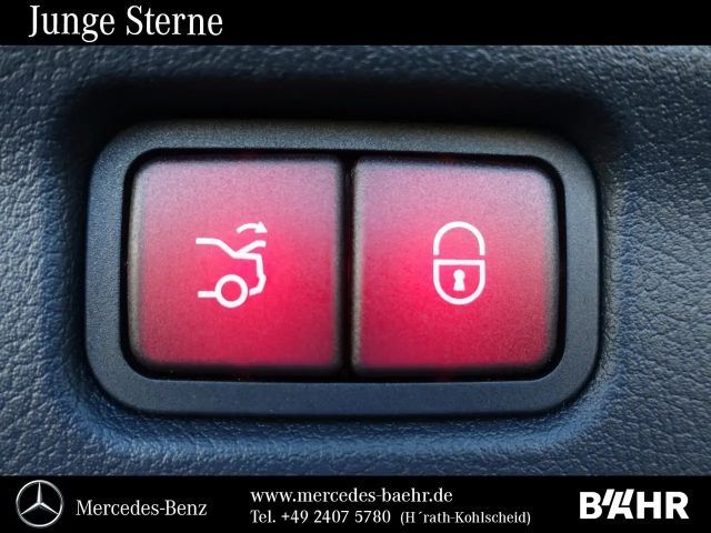 Mercedes-Benz C 300 4MATIC AVANTGARDE Sedan