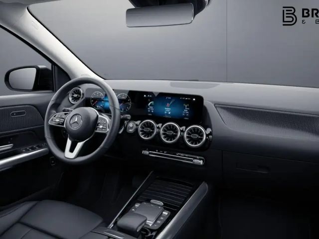 Mercedes-Benz GLA 200 Progressive