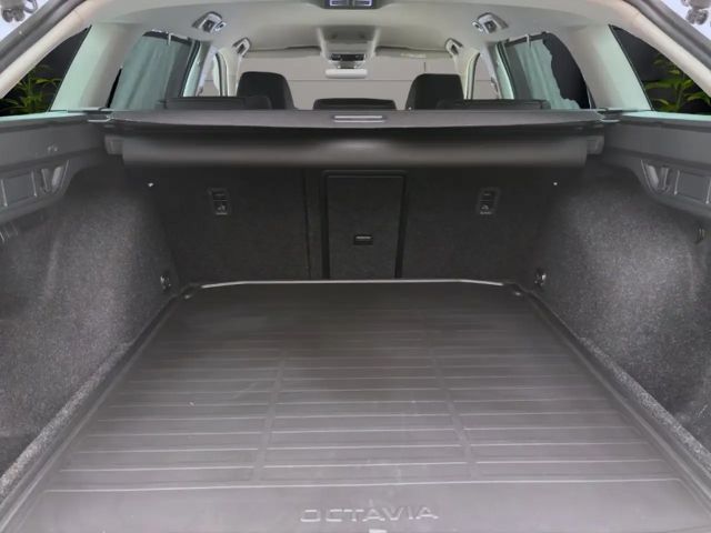 Skoda Octavia Combi Selection