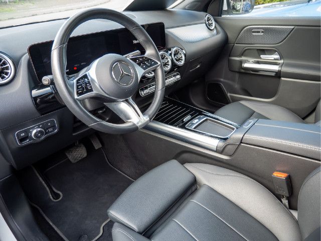 Mercedes-Benz EQA 300 4MATIC