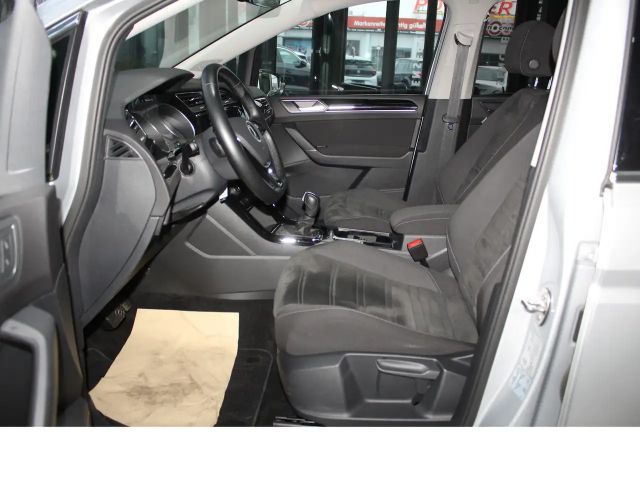 Volkswagen Touran 1.5 TSI DSG Highline