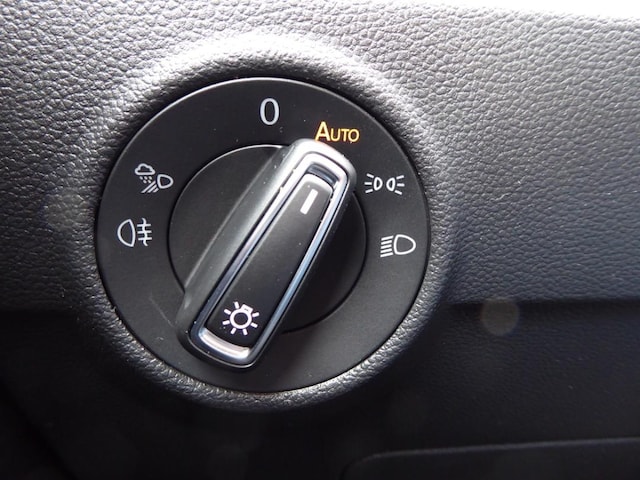 Volkswagen T-Roc T-ROC 2.0    R-L  DT110 TDID7A