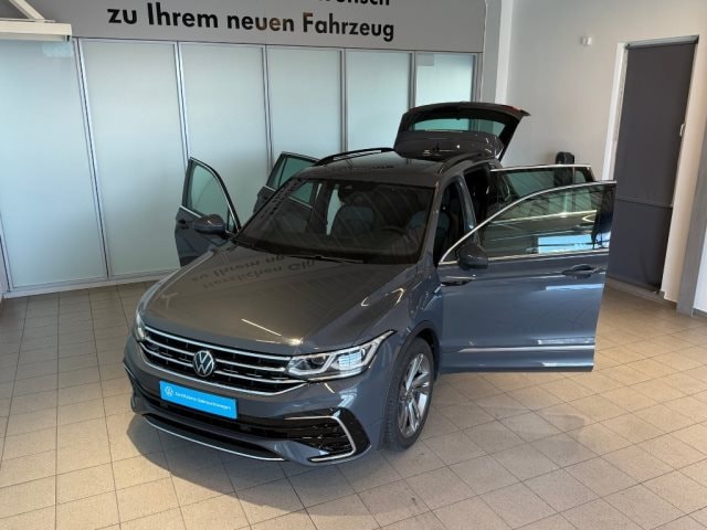 Volkswagen Tiguan 2.0 TDI 4Motion Diebsathlwarn. AHK Pano