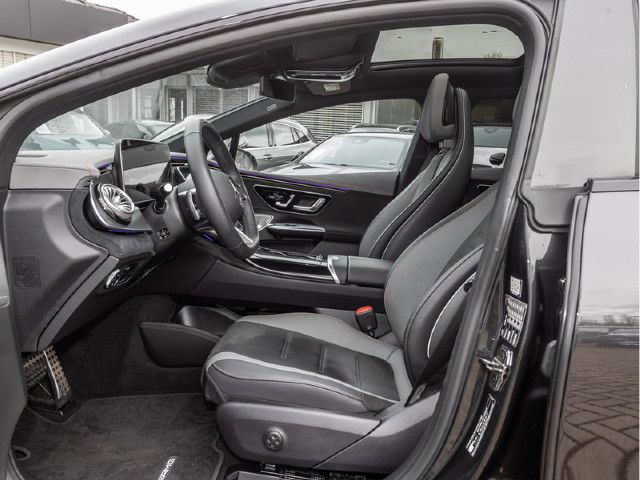 Mercedes-Benz EQE 300 Sedan