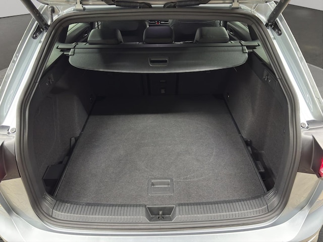 Volkswagen Golf 2.0 TDI DSG Golf VIII Variant