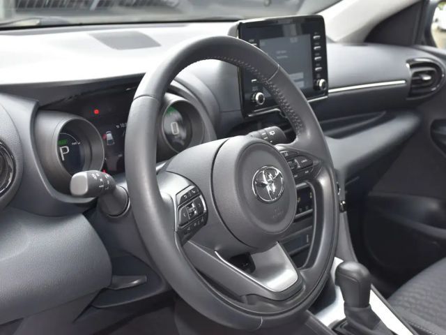 Toyota Yaris 1.5 Dual-VVT-iE (Hybrid)