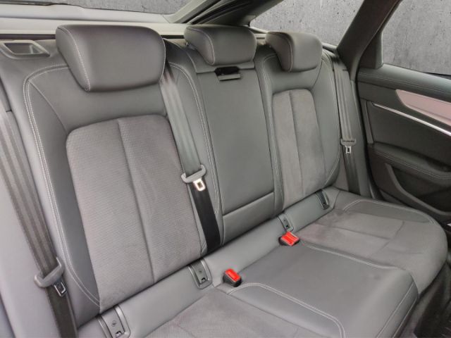 Audi S6 Avant Quattro