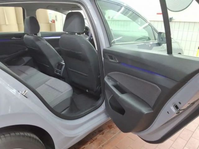 Volkswagen Golf Life eHybrid