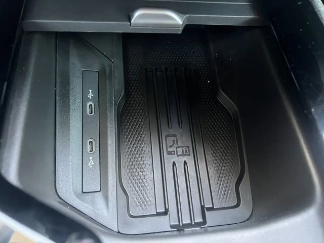 Skoda Superb 2.0 TDI Combi Selection