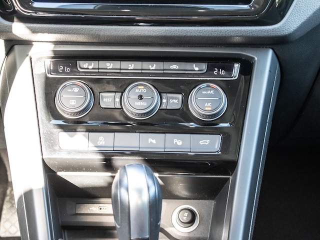 Volkswagen Touran 1.5 TSI DSG