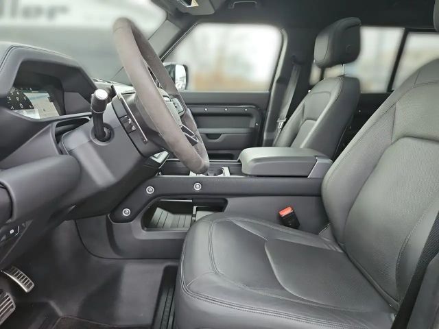 Land Rover Defender 110