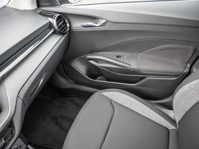 Skoda Fabia 1.0 Essence KLIMA PDC SITZHEIZUNG LED