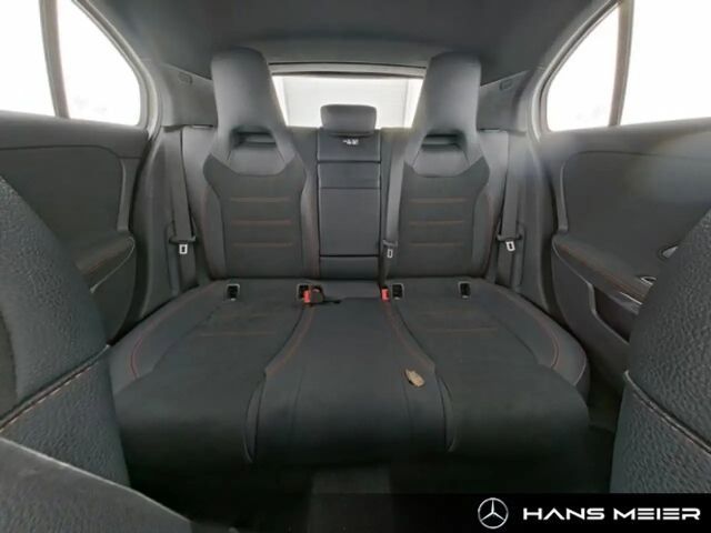 Mercedes-Benz A 220 4MATIC AMG Line