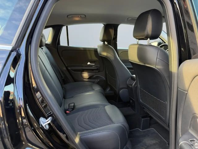 Mercedes-Benz GLA 200 Style