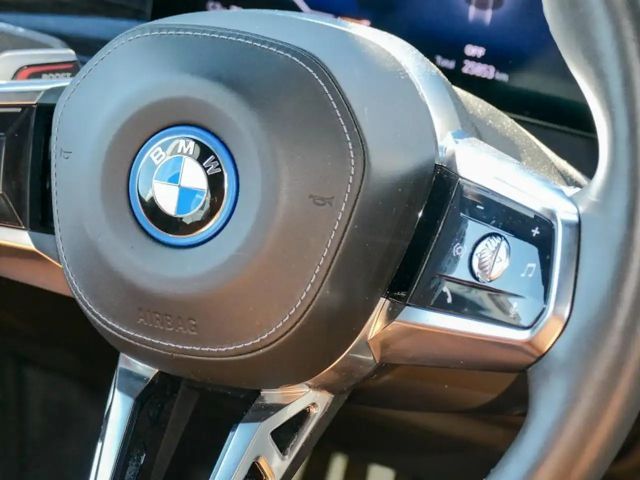 BMW i7 M-Sport Sedan