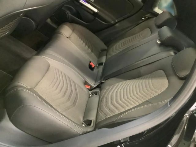 Mercedes-Benz GLA 220 4MATIC GLA 220 d