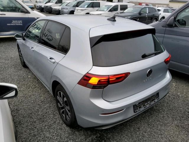 Volkswagen Golf 1.0 TSI