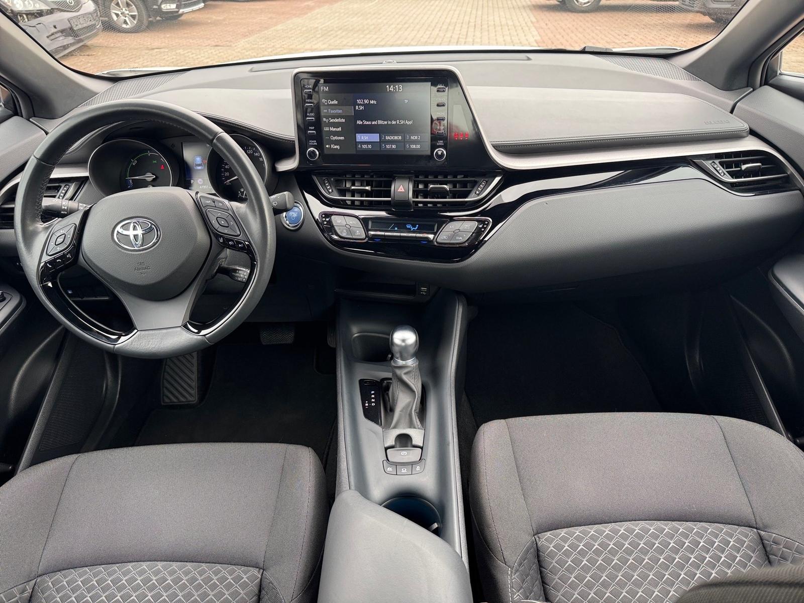 Toyota C-HR Business