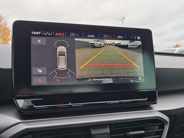 Seat Leon 1.5 eTSI DSG Plus Sportstourer