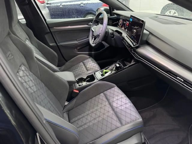 Volkswagen Golf DSG R-Line