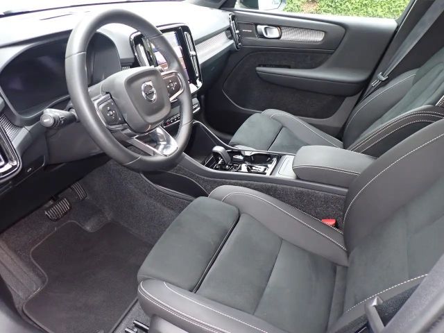 Volvo XC40 Dark Plus