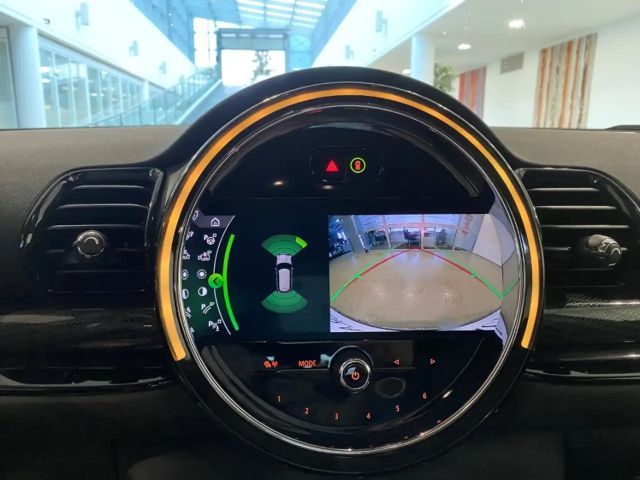MINI Cooper Clubman Navi LED Rückfahrkamera Tempomat Sitzhzg PDC