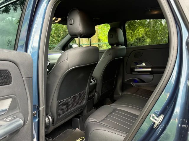 Mercedes-Benz GLA 220 GLA 220 d