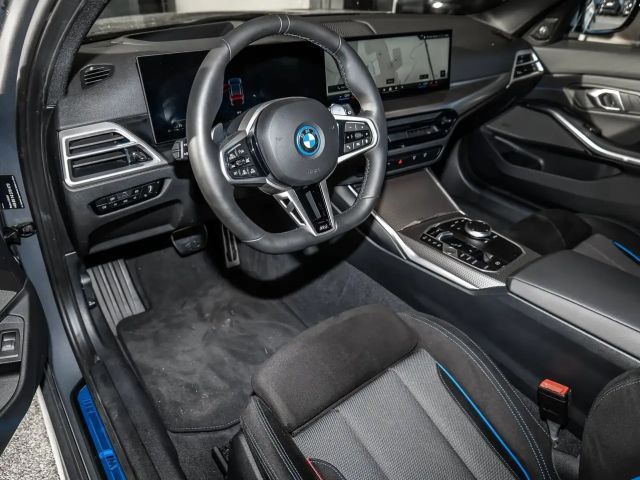 BMW 330 330e M-Sport Touring