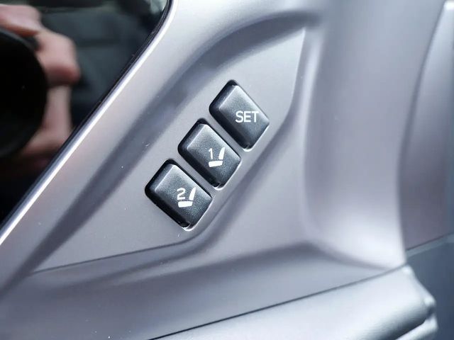 Subaru Outback 2.5i Platinum H/K HGSD NAVI ACC LED