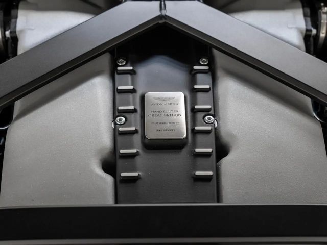 Aston Martin Vantage Roadster Carbon Exterior Performance Sitz