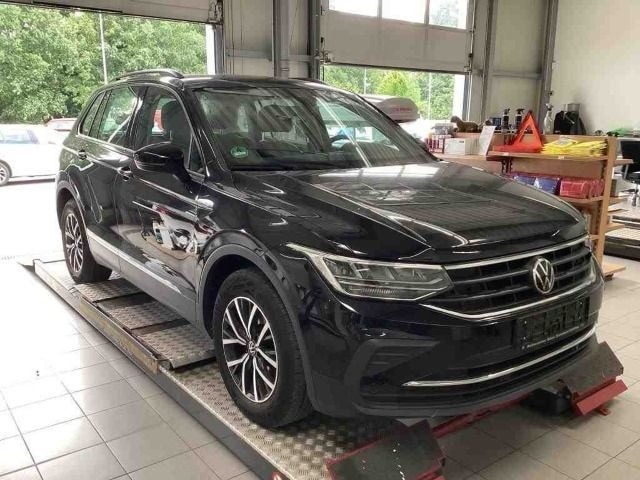 Volkswagen Tiguan DSG Life